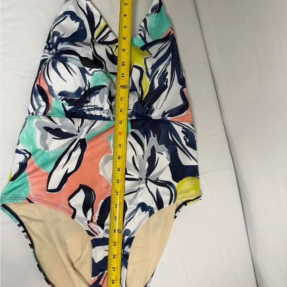 Women’s Floral 1pc Swimwear by Coastal Blue Sz XL (16-18) NWT - Picture 11 of 13